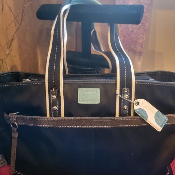 Coach Black Hampton Tote Bag purse - Picture 11 of 17